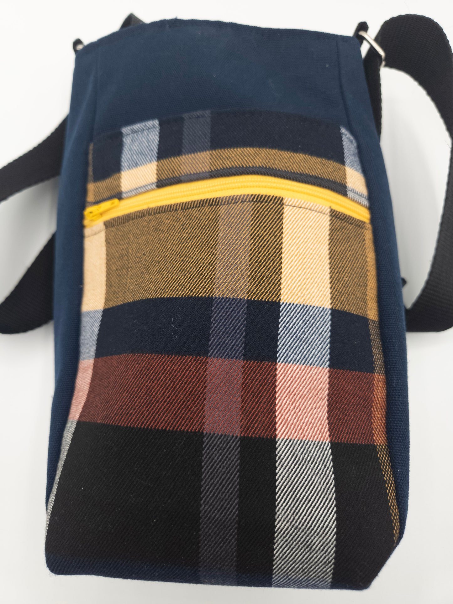 Hydro Bag Water bottle Crossbody Bag