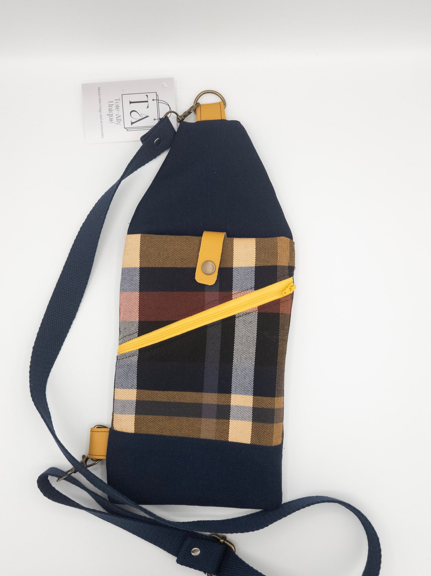 The Evelyn Traveller Sling Bag