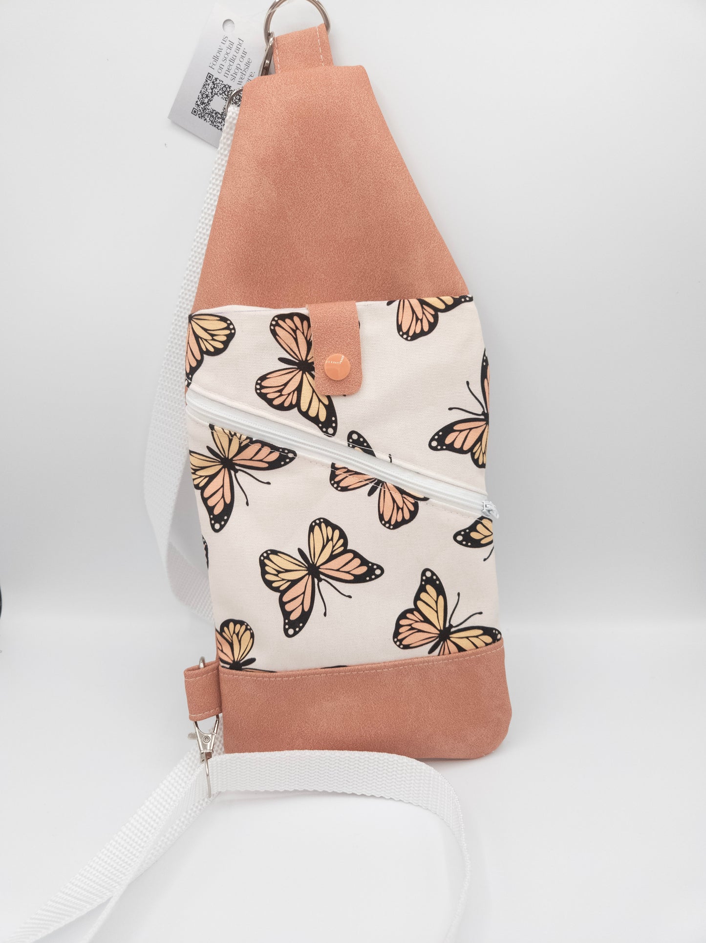 The Evelyn Traveller Sling Bag