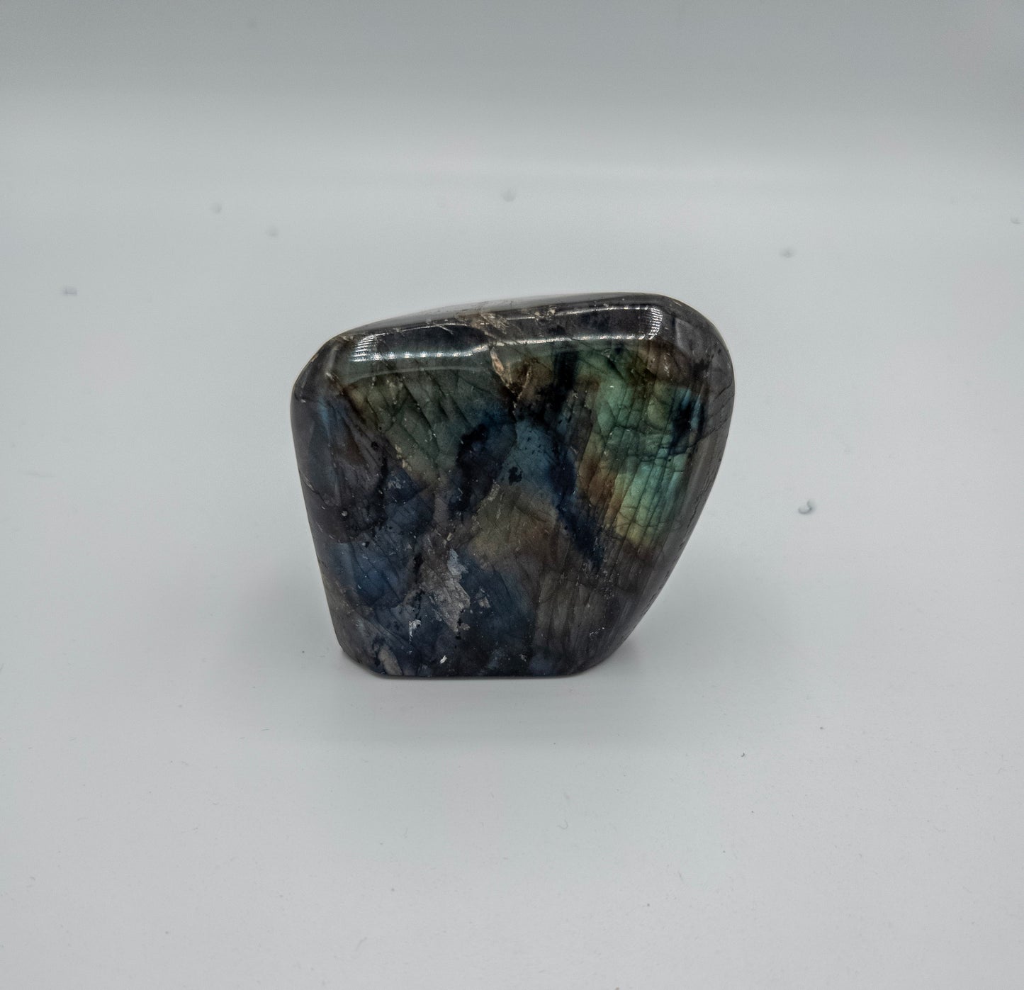 🌌 Awaken & Transform with Labradorite Freeform