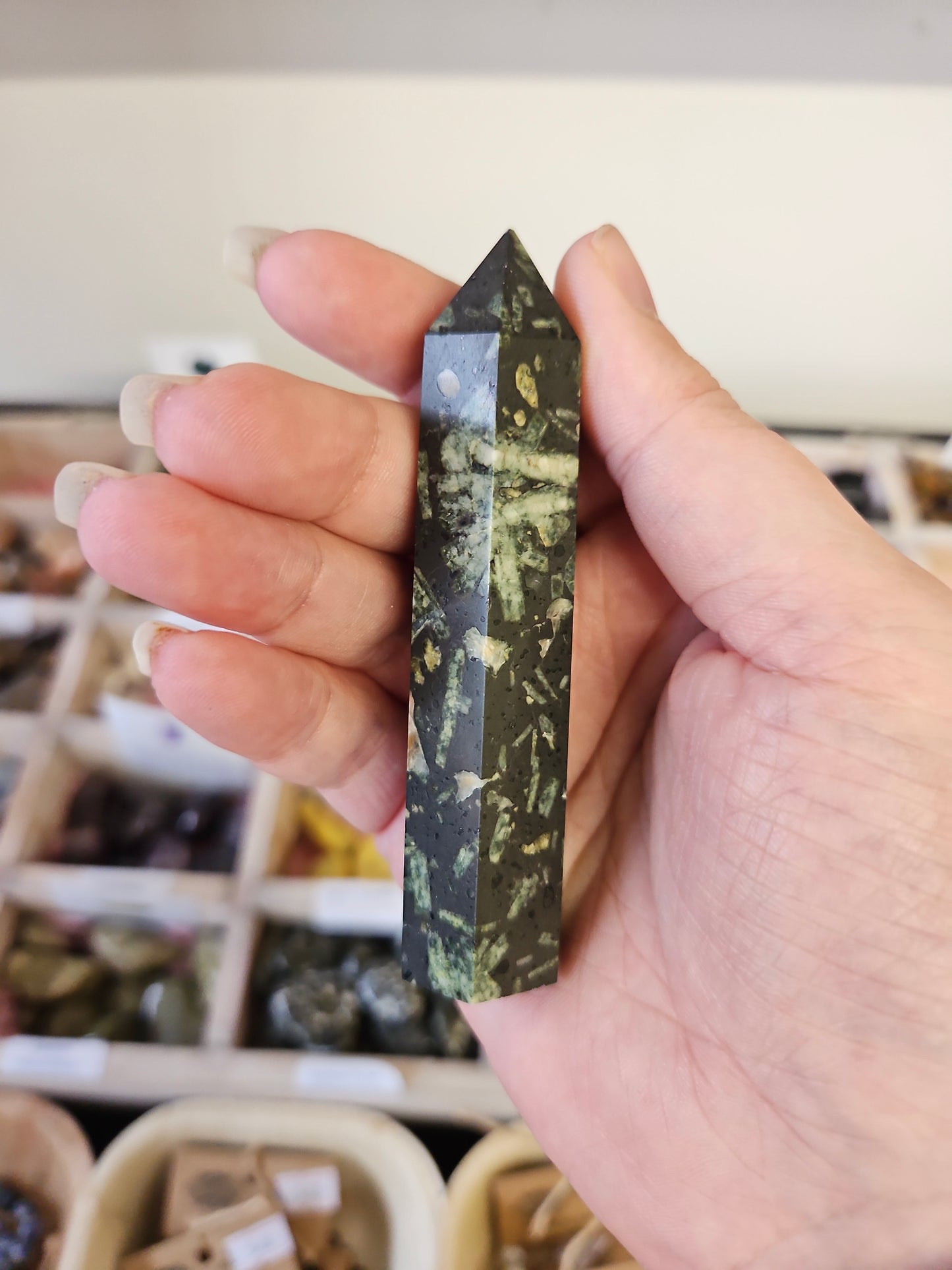 🌸 Inspire & Reflect with Japanese Writing Flowers Point