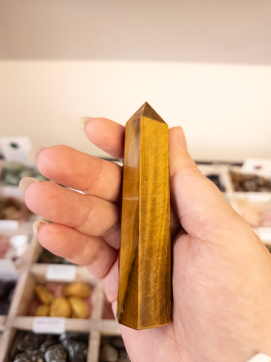 🐯 Empower & Protect with Tiger’s Eye Point