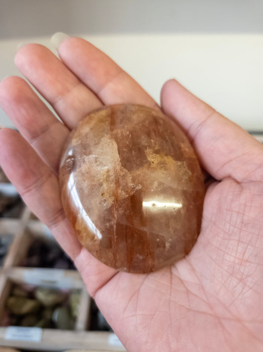 Red Quartz Palmstone